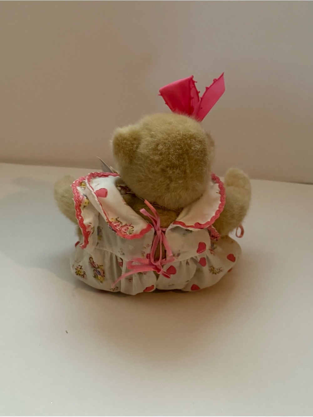 Muffy VanderBear Valentine Bear - Picture 2 of 3